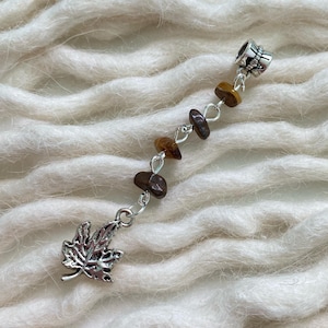 Tiger&#39;s Eye Leaf Dreadlock Bead – Hair Jewellery for Dreadlocks, Braids and Natural Hair