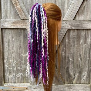 Op maat - Winterberry - Dreadlock-miniklauwklem paardenstaart - Kies je lengte - Dreadlocks ingeklemd