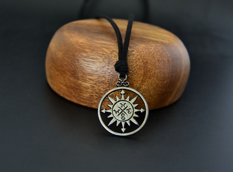 COLLIER pendentif Homme Ou Femme Mixte Cuir Croix Acier Anneau Laiton marron