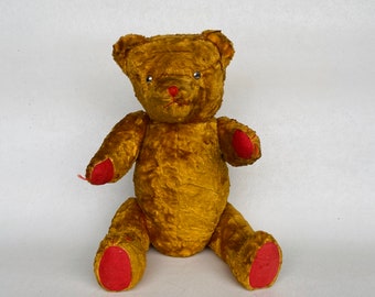 Antiguo oso de peluche relleno de paja dorada y roja / Europa de mediados de siglo