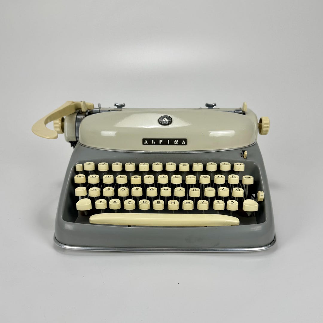 Vintage Alpina SK24 Portable Typewriter / 60's Germany - Etsy