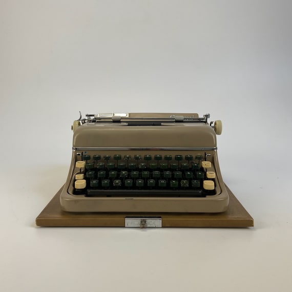 ヴィンテージ ポータブル タイプライター / Consul / 50年代 チェコ 