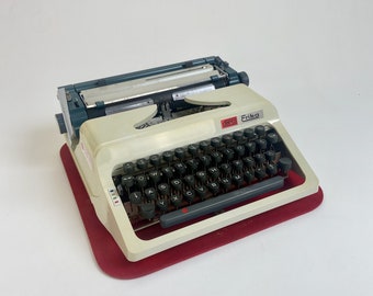 ヴィンテージポータブルタイプライター エリカ・ダロ / 70年代ドイツ