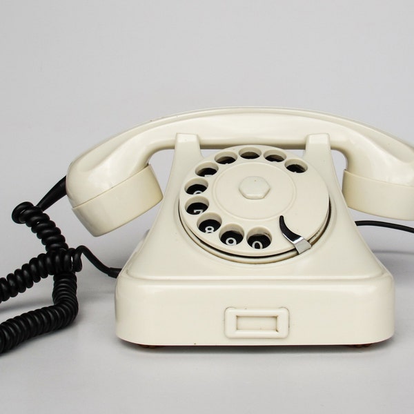 White Bakelite Rotary Telephone ATA 12 by Iskra, Yugoslavia / Working Condition