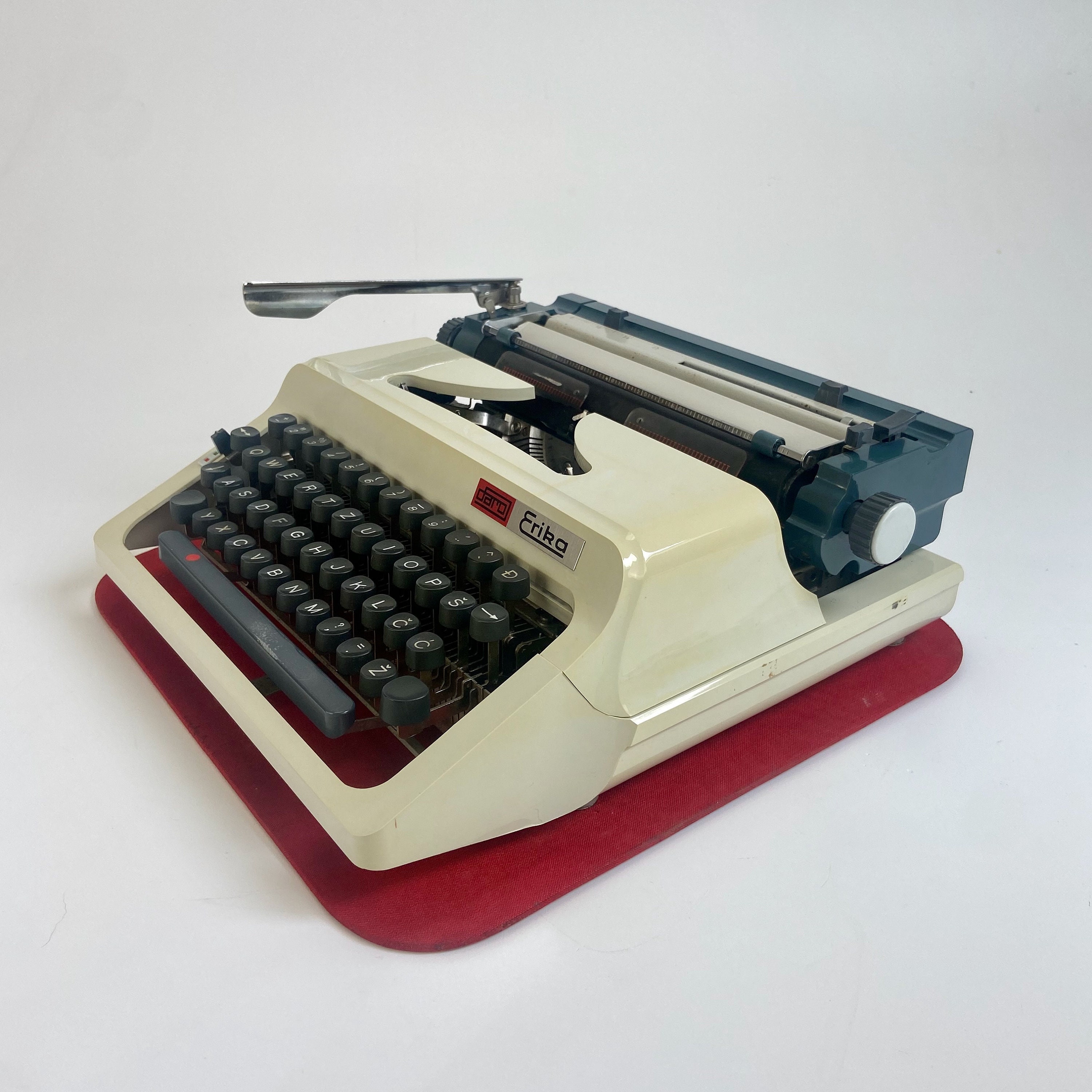 ヴィンテージポータブルタイプライター エリカ・ダロ / 70年代ドイツ