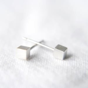Minimalist cube stud earrings
