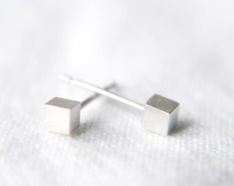 Minimalist cube stud earrings