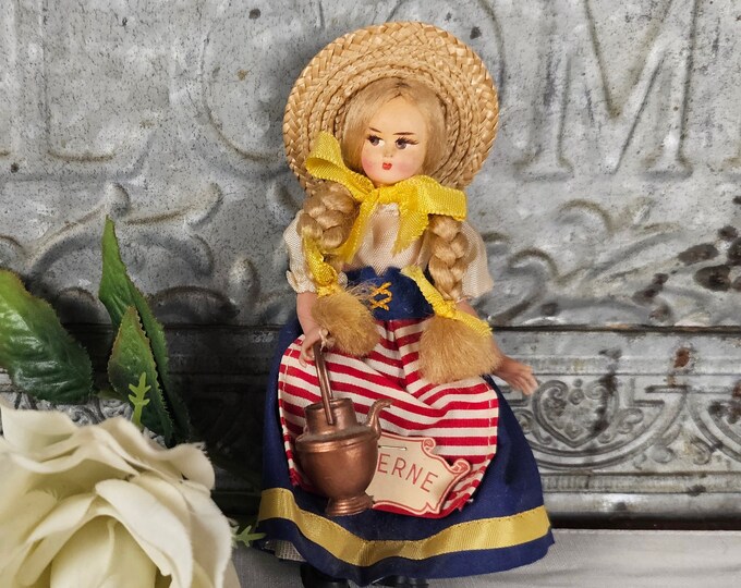 Vintage Lucerne Switzerland Souvenir doll - Traditional Dress