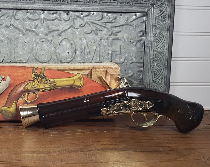 Avon Blunderbuss Pistol 1780 Everest After Shave Decanter with box - Vintage 1970s Avon