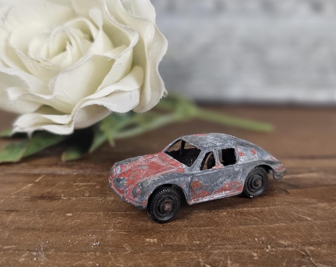 1930s Vintage Tootsie Toy Car