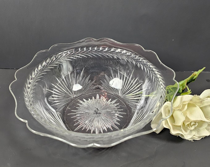Depression Glass Serving Bowl - Sunburst "Herringbone" by Jeannette