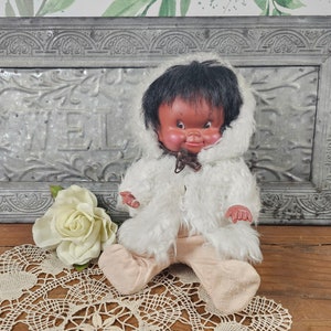 Vintage Regal Inuit Eskimo Doll - Canada Souvenir