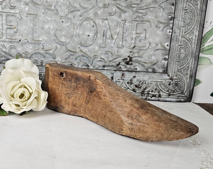 Primitive Wooden Shoe Mold - Shoe Form