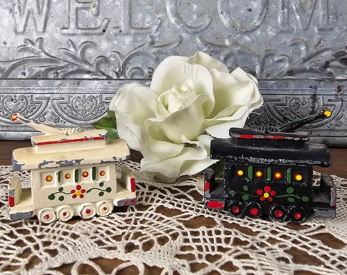 Vintage Cast Iron Trolley Cars - Salt and Pepper Shakers | Retro Kitschy Kitchen