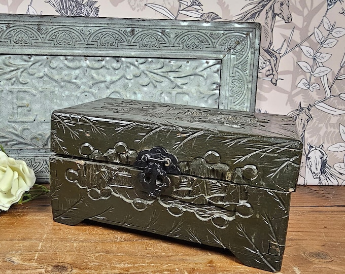 Vintage The Wing On Company Hand Carved Wooden Box - Hong Kong