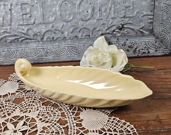 1940s Coronado Yellow Matte Relish Dish - California Pottery Franciscan Ware