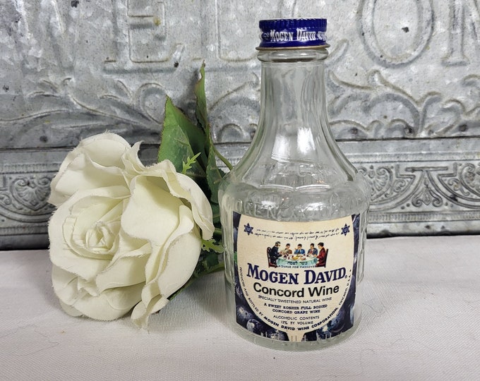 1960s 4 oz. Mogen David Concord Wine Miniature Bottle with Screw Cap - Empty