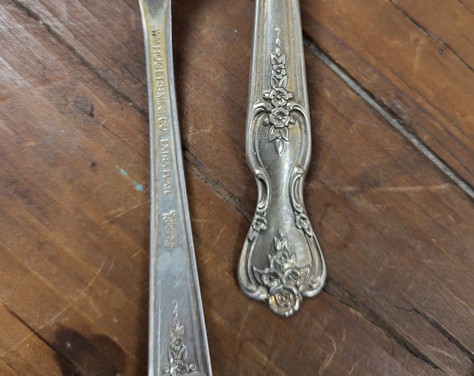 Vintage 1951 Magnolia Silverware by WM Rogers Mfg. Co.: 86 Silver Plate pieces available