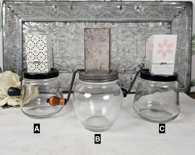 Vintage Nut Chopper: Androck or Hazel Atlas | Retro Kitchen Decor