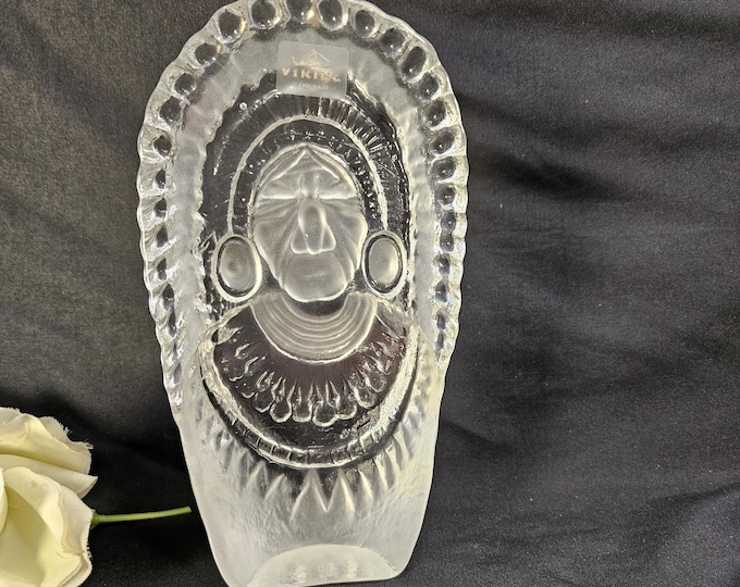 Vintage Viking Glass Native American Chief Headdress Sculpture