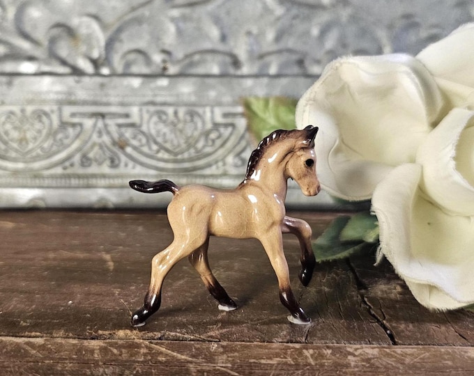Vintage Retired Hagen Renaker Hand Painted Running Buckskin Foal - Repaired | Collectible Animal Miniatures