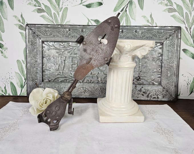 Antique Clamp-On Ice Skate