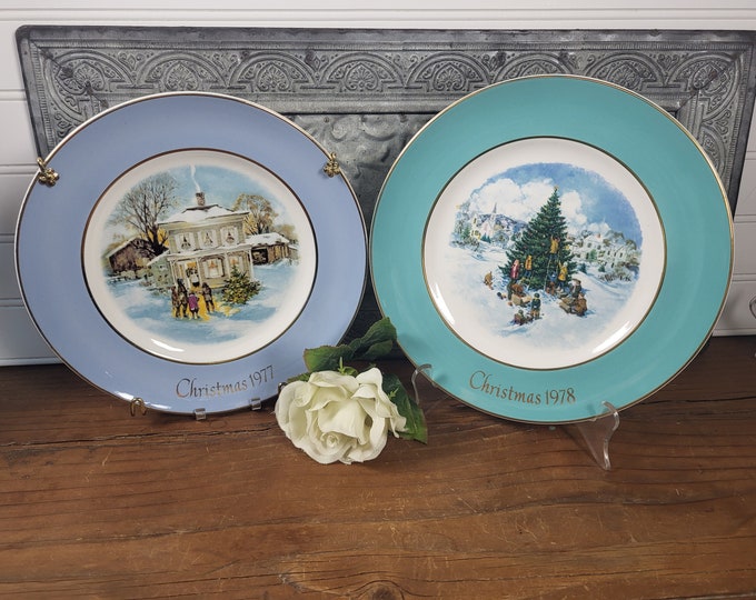1970s Avon Christmas Plates- Choose from 1977 ‘Carollers in the Snow’ or 1978 ‘Trimming the Tree’