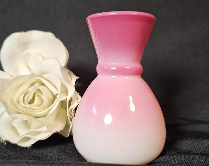 1886-88 New England Wild Rose PeachBlow Glossy Curio Vase from the Rindge Collection