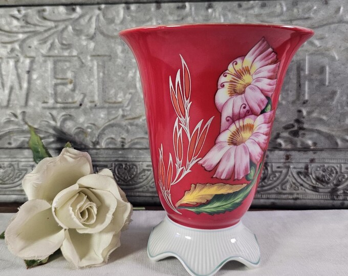 Vintage H & Co Selb Bavaria Red Vase | Vintage Heinrich German Porcelain