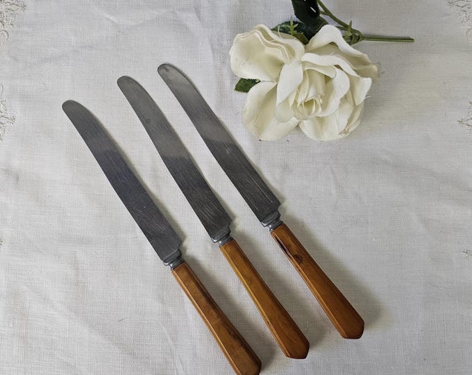 Bakelite Butter Knives - Set of 3 - Butterscotch Handles