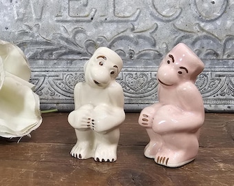 MCM Japanese-style Monkey Salt and Pepper Shakers | Retro Kitschy Kitchen