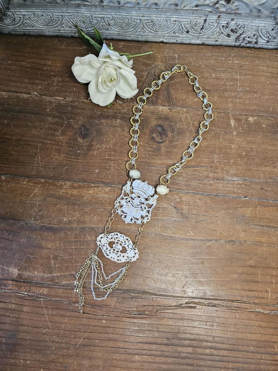 MAC Cosmetics Antiquitease Employee-only Necklace View 2
