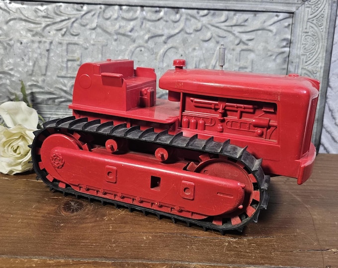 Vintage 1950s Plastic International Harvester TD24 Diesel Crawler Tractor Toy