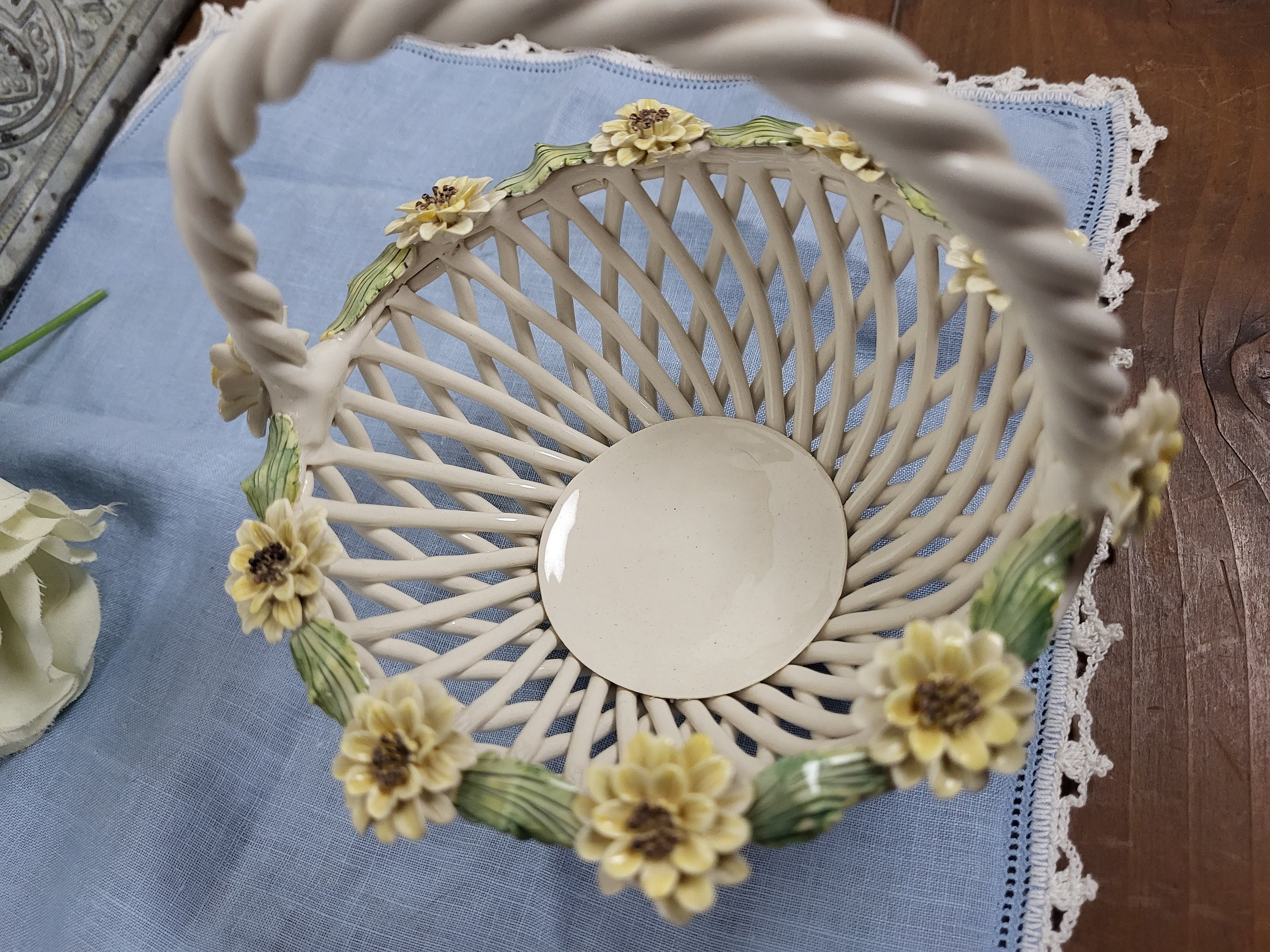 Vintage Beautiful Acer Gubbio Woven Basket With Hand Applied Vintage Beautiful Acer Gubbio Woven Basket With Hand Applied