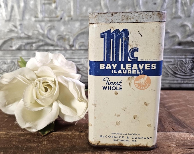 1940s McCormick Bee Brand Spice Tin Bay Leaves (Laurel)