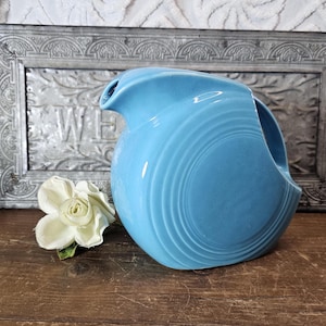 Vintage Large Fiesta Ware Turquoise (Older) Disk Water Pitcher by Homer Laughlin