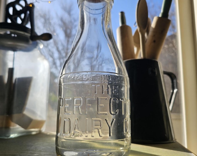 1920s One Quart Milk Bottle | The Perfection Dairy Co. Kent Ohio