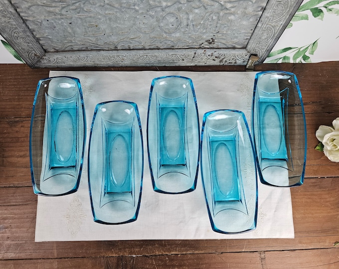 1960s Rectangle Bowl - Capri Colonial by Hazel Atlas - Candy / Relish Dish