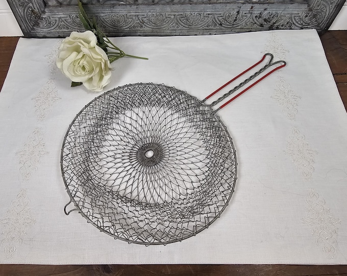 Vintage Mesh Collapsible Kitchen Basket -Egg basket - Deep fryer - Strainer