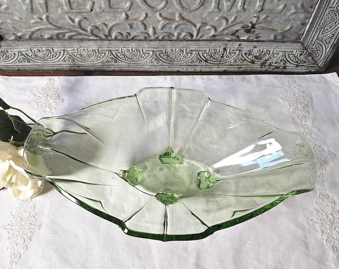 1930s Art Deco Chevron Bowl | Sowerby’s Glassware Pattern 2631
