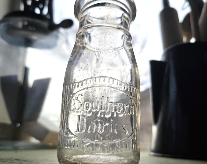1930s Half Pint Southern Dairies Milk Bottle, Winston-Salem