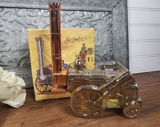 Avon Golden Rocket 022 Wild Country After Shave Decanter with box - 1970s Vintage