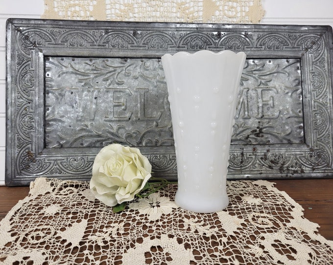 Dots and Arrows W58 Vase by Anchor Hocking