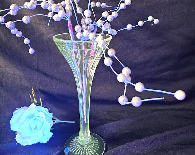 1920s New Martinsville Shelf Divider/Support or Clear Trumpet Vase