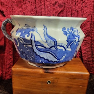Rare Mason's Ironstone China chamber pot with flow blue Oriental dragon design