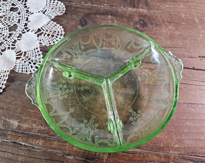 Cameo Green Ballerina 3-Part Relish Dish | Anchor Hocking Collectible | Uranium Depression Glass | As Found