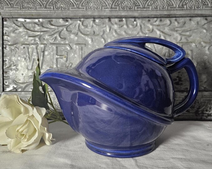 1940s Cobalt Blue Saturn Teapot #258 | Red Wing Gypsy Trail