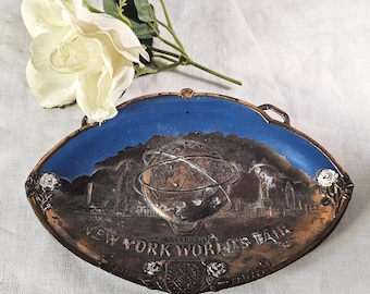 1964-65 New York World’s Fair Souvenir | Decorative Wall Plaque