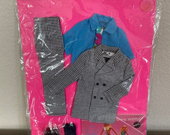 Vintage NOS Mod Ken Outfit, 1970's Ken Big Business, Ken Outfit 1434, Mod Ken Clothes, Accessories, NRFP