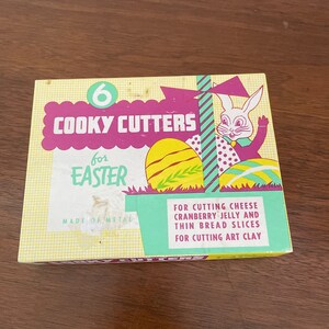 Vintage Easter Cookie Cutter Set, 1960&#39;s Cooky Cutters for Easter, Aluminum, Set of 6, Original Box, 1960&#39;s, Easter Decor